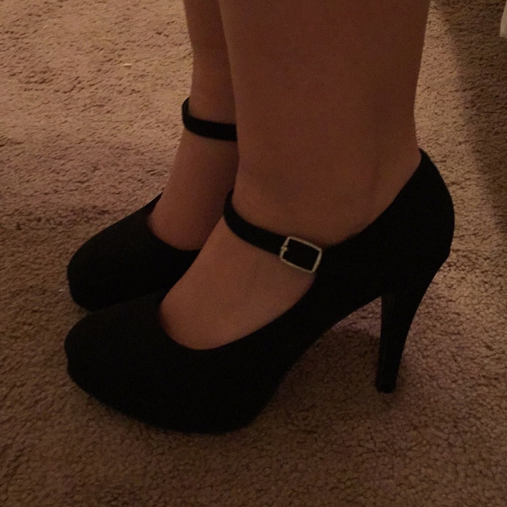 Black Heels with Strap Across Foot